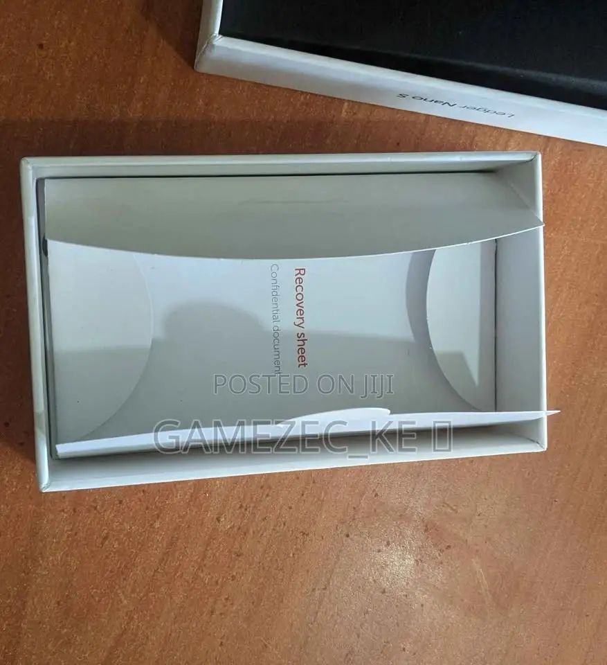 LEDGER NANO S (For Parts or Not Working)