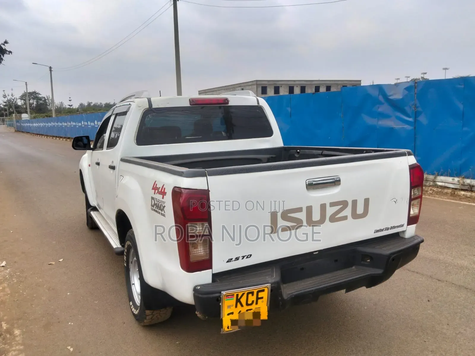 Isuzu D-MAX 2015 White