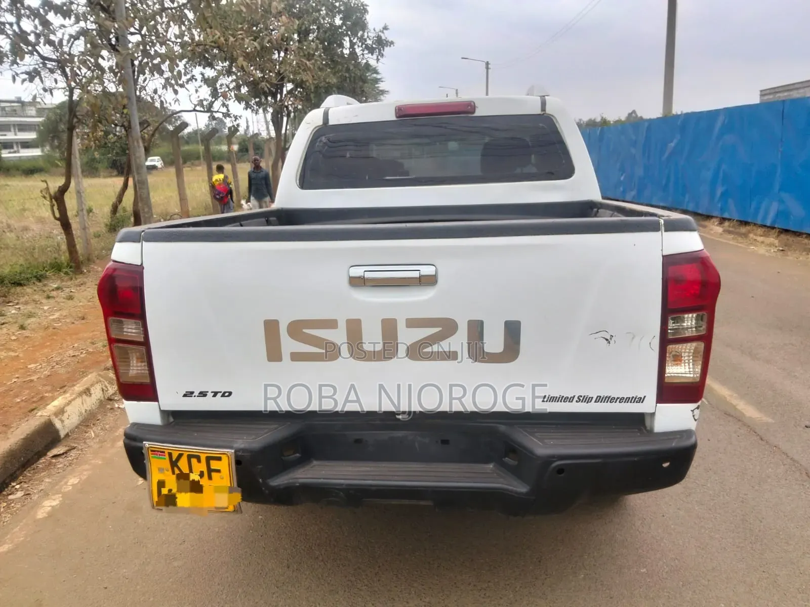 Isuzu D-MAX 2015 White