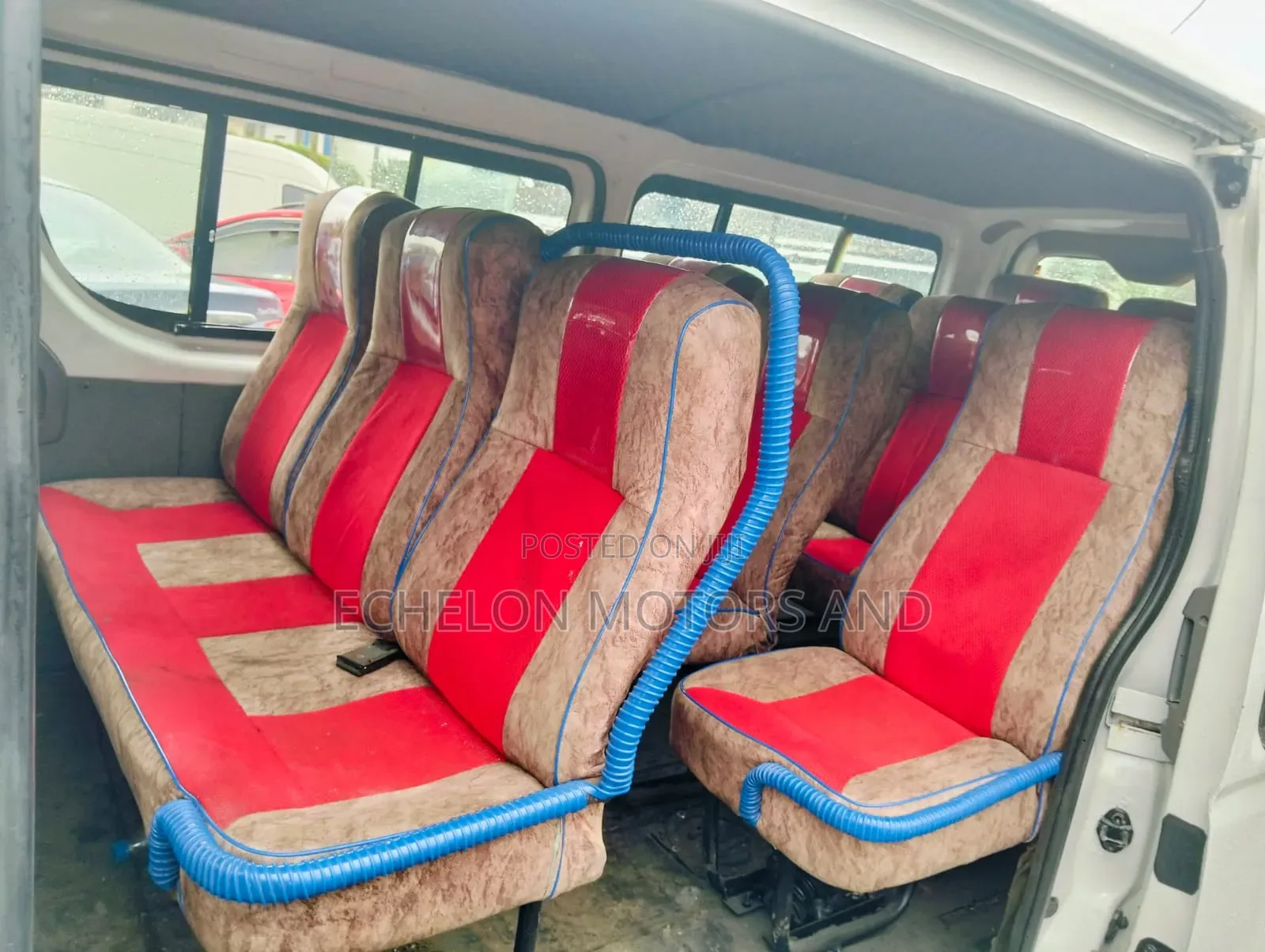Toyota HiAce 2009 White