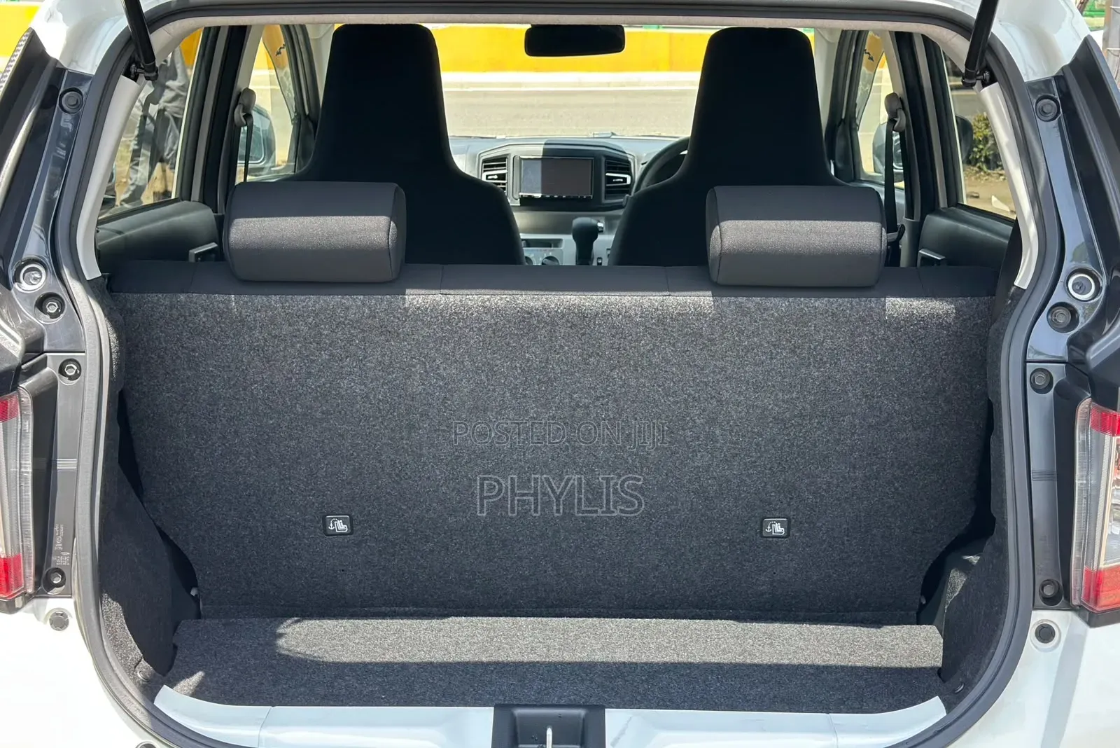 Daihatsu Mira 2019 White
