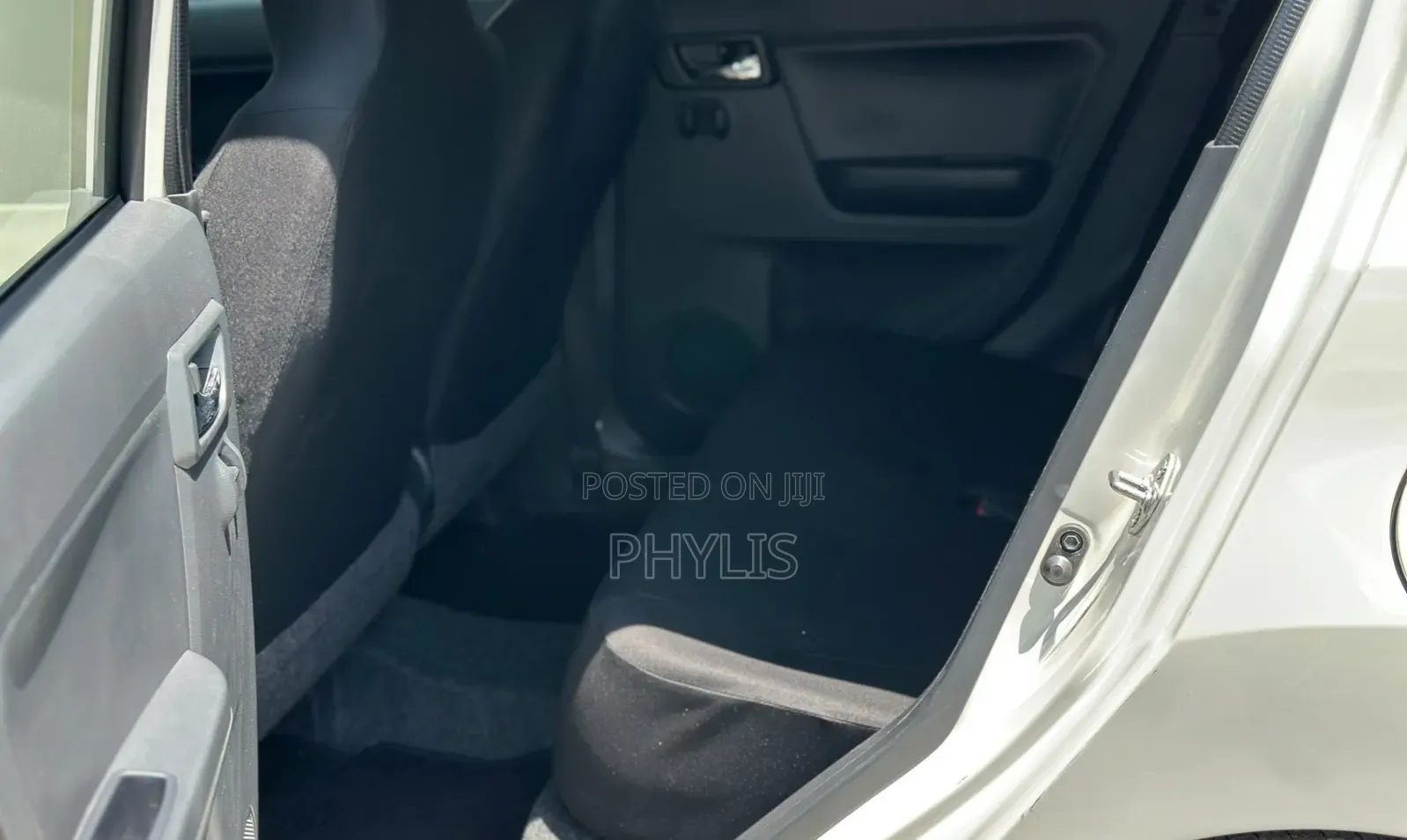 Daihatsu Mira 2019 White