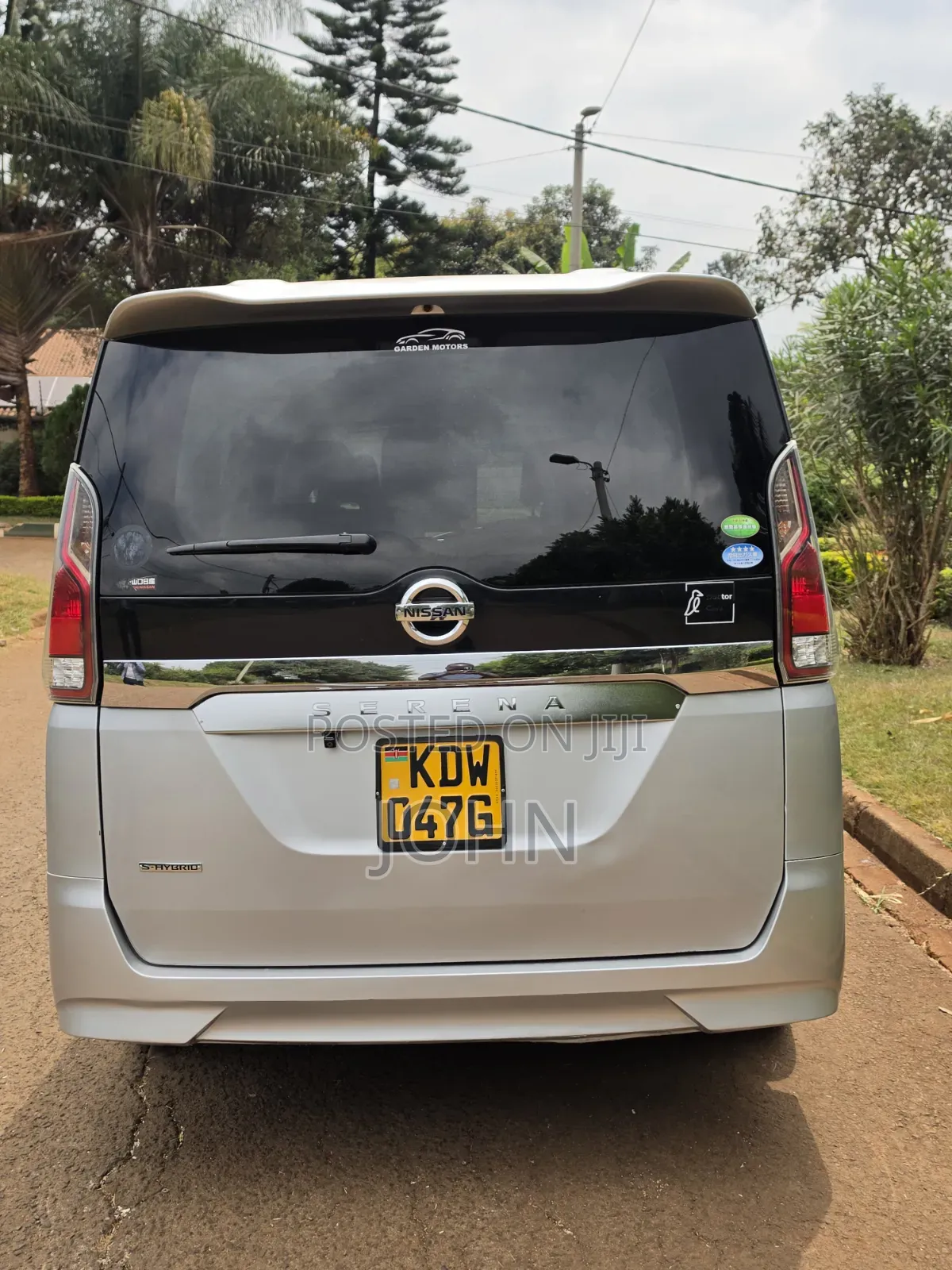 Nissan Serena 2018 Silver