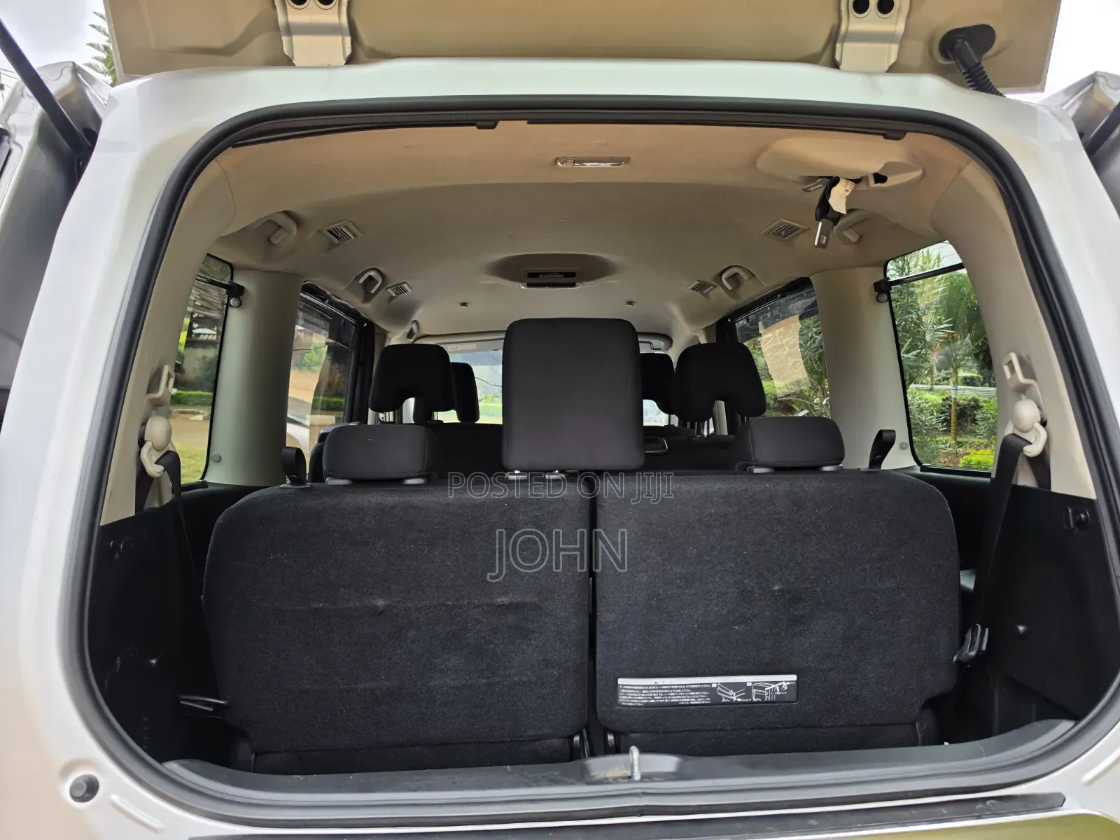 Nissan Serena 2018 Silver