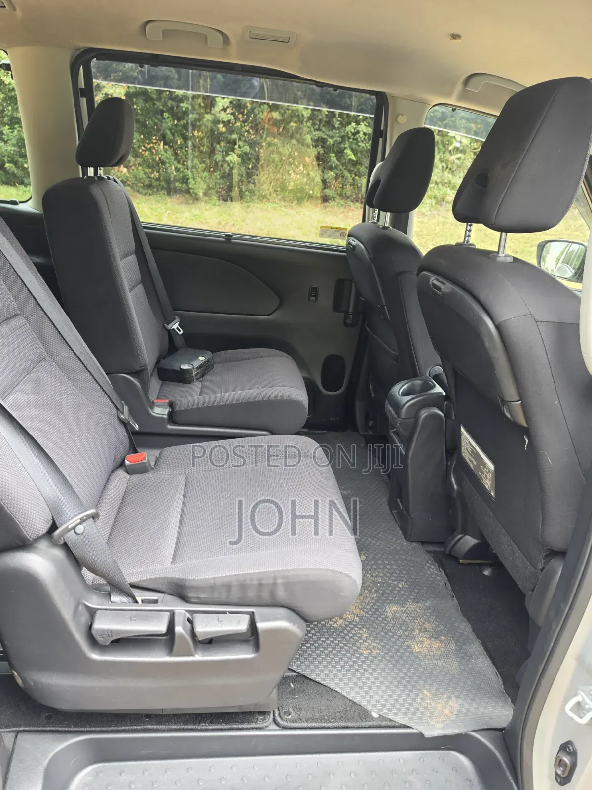 Nissan Serena 2018 Silver