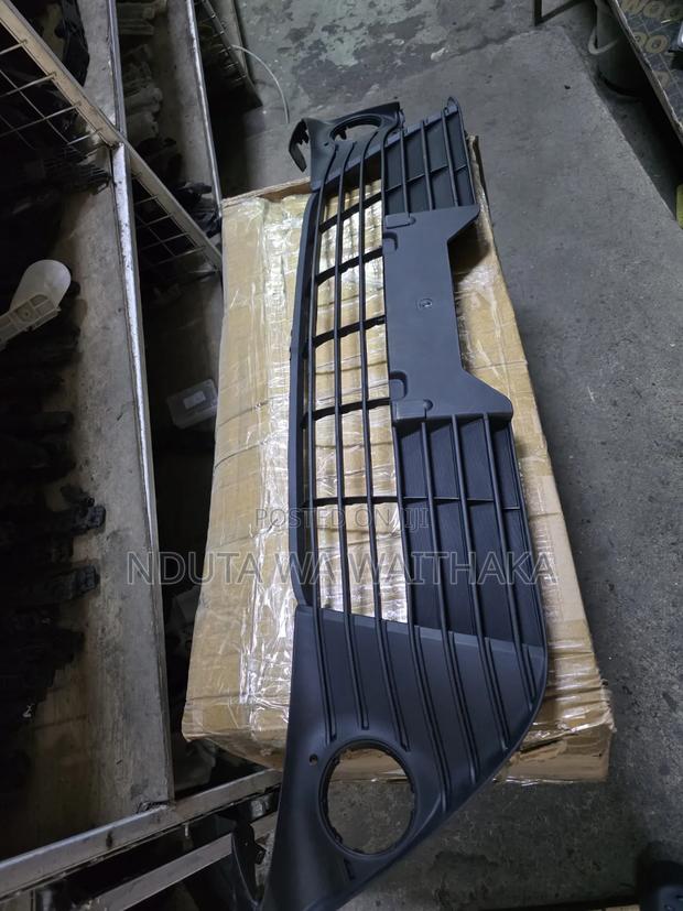 Lower Bumper Grille Vitz 2016 - thumbnail 2