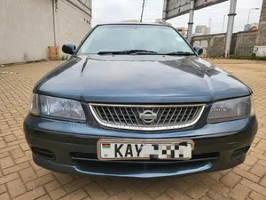 Nissan Sunny 2000