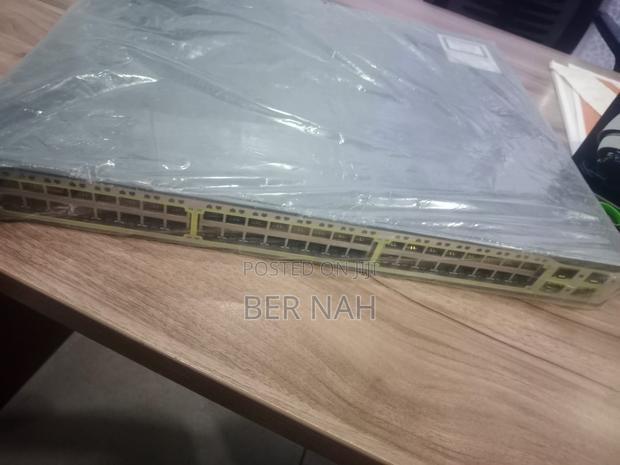 Cisco p.o.e Switch Ws-C3750-48ps-S - main view