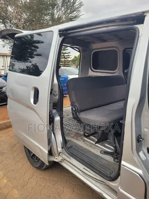 Nissan NV200 2011 Silver