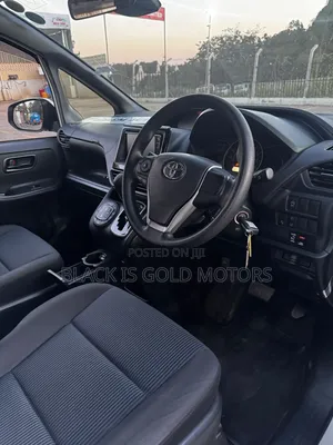Toyota Voxy 2019 White