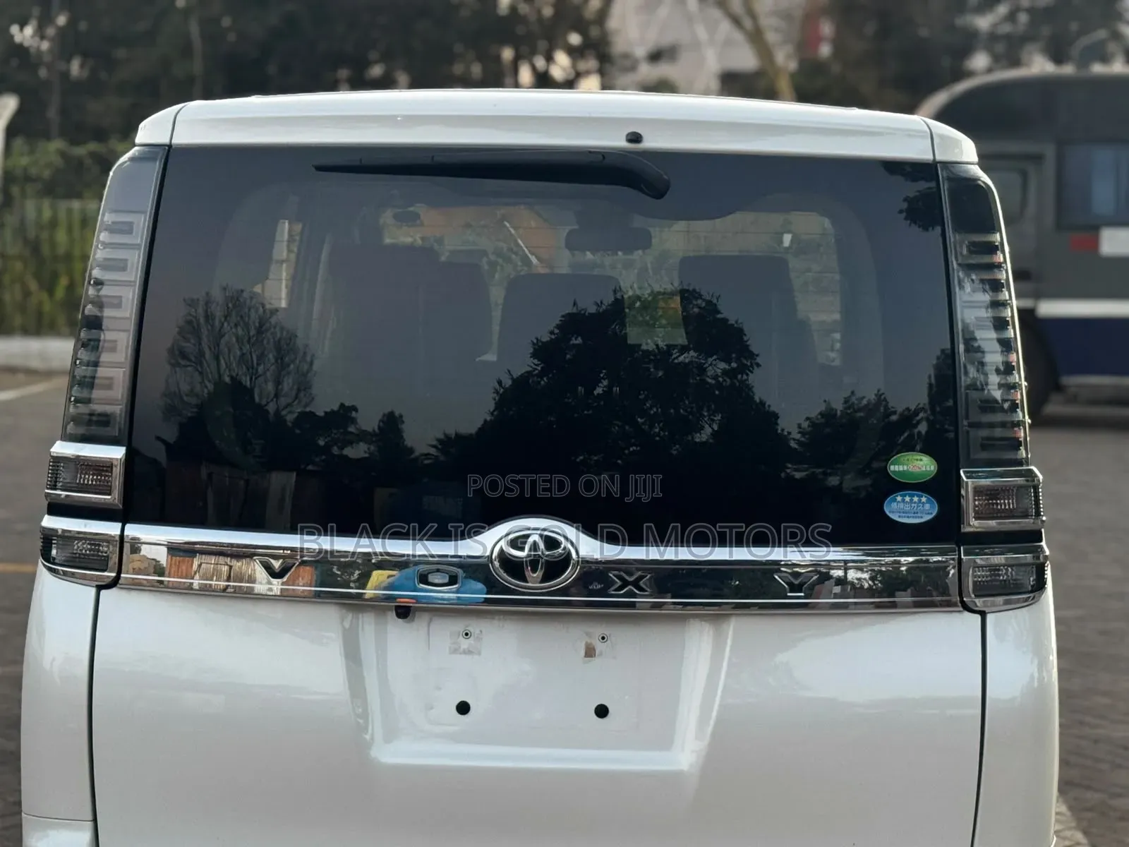 Toyota Voxy 2019 White