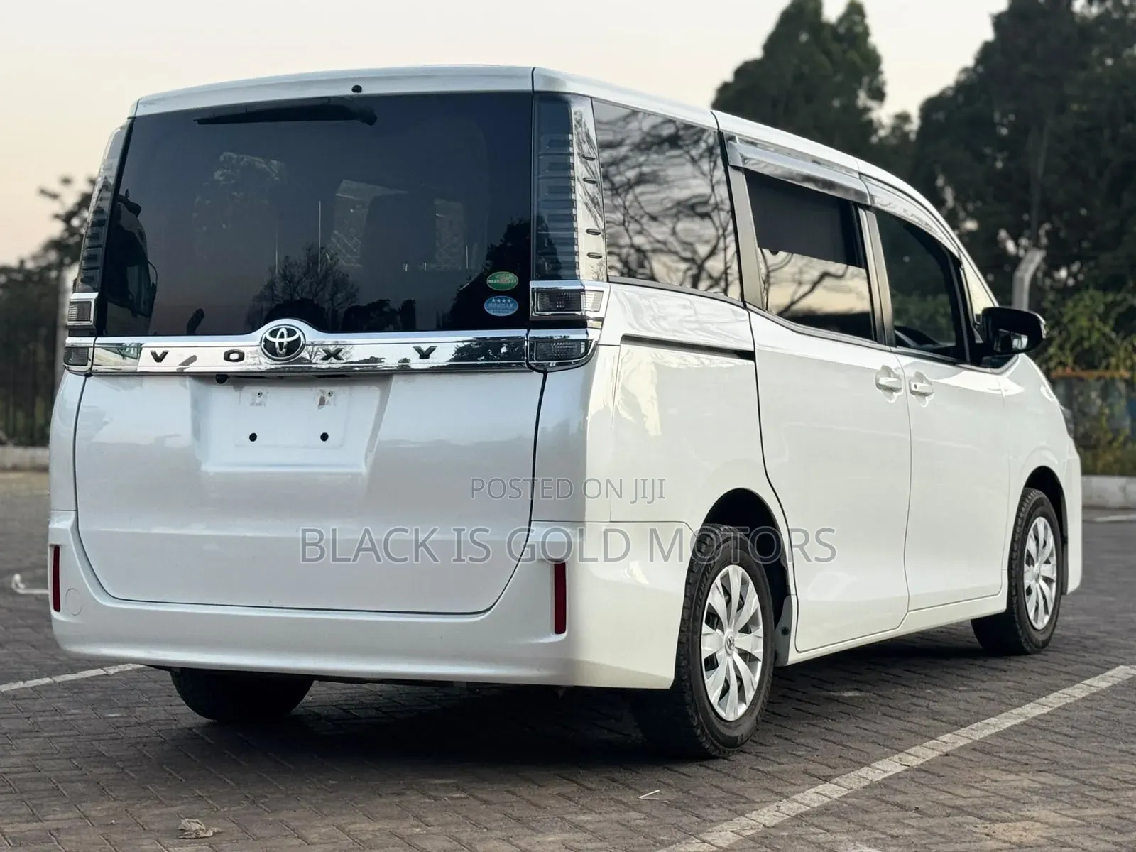 Toyota Voxy 2019 White