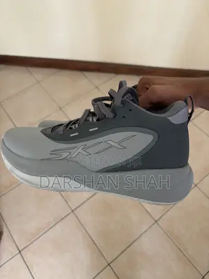 Sketchers SKX Shoes Brand New
