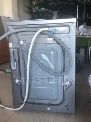 Almost New LG 9kg Washing Machine (Only 5 Months Old!)