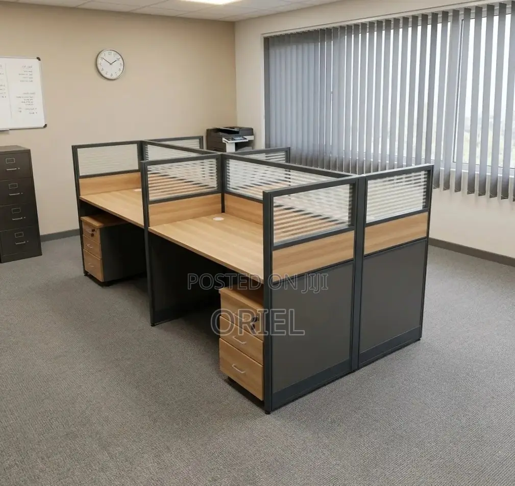 Office Workstation : Office Modular Staff Workstation for 4