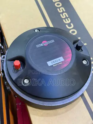 B C Speakers DE82-8 1.4-Inch Titanium Compression Driver (8 Ohm)