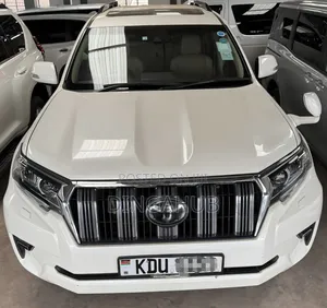 Toyota Land Cruiser Prado 2018 White