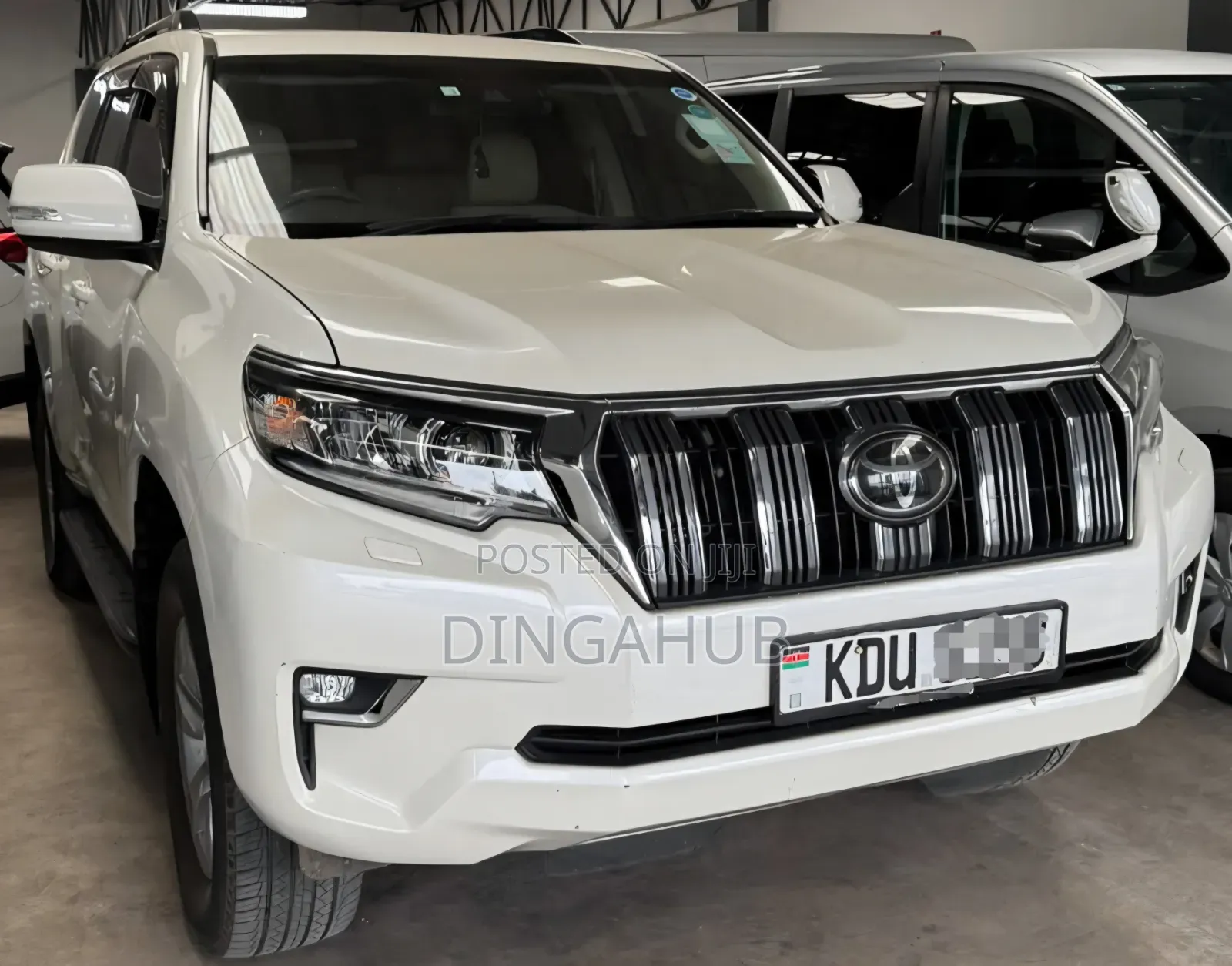 Toyota Land Cruiser Prado 2018 White