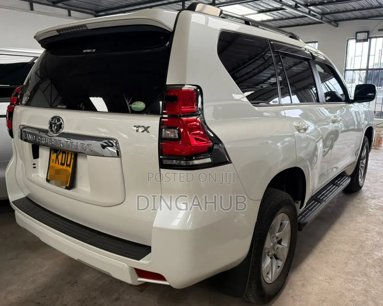 Toyota Land Cruiser Prado 2018 White
