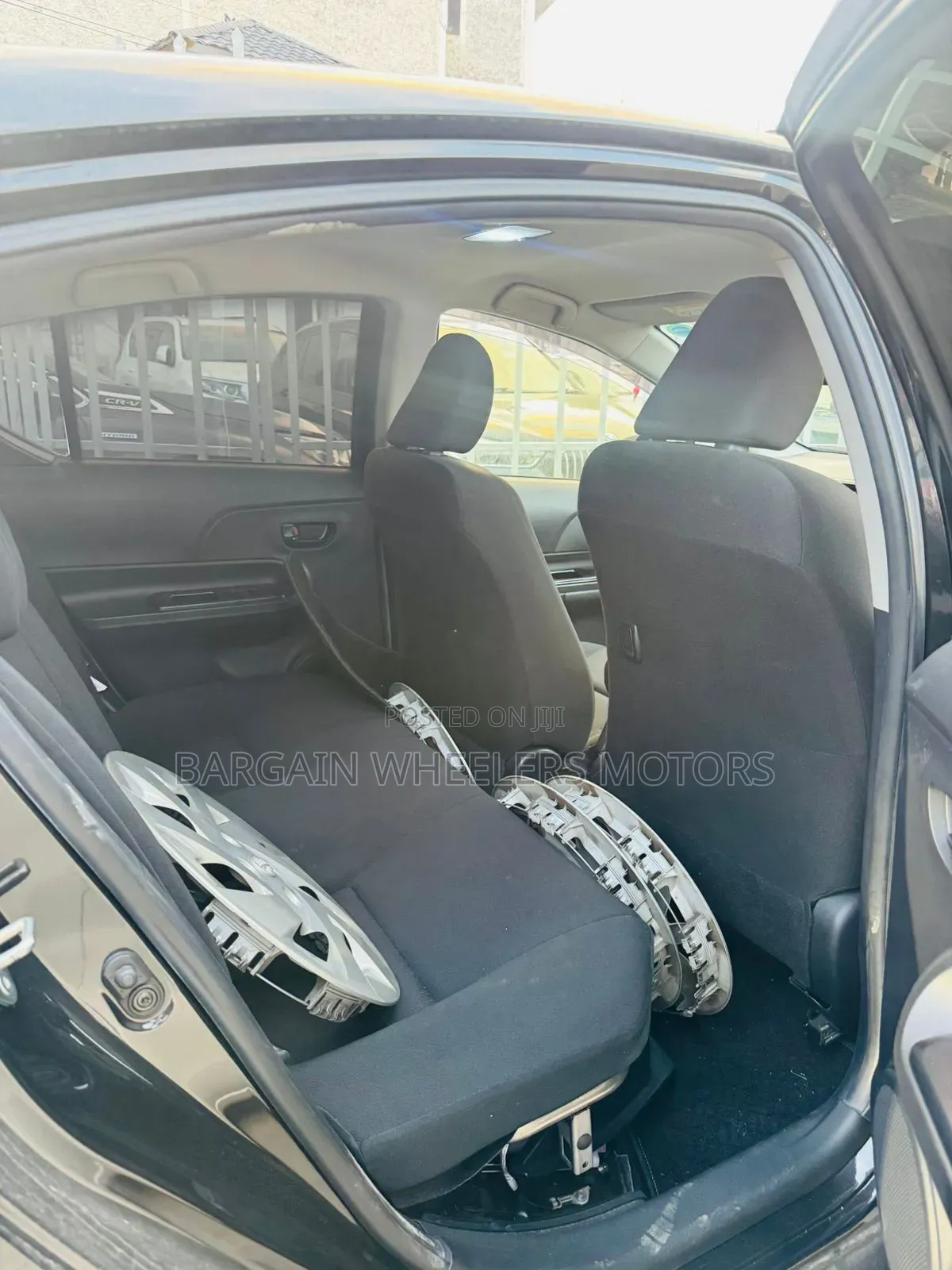 Toyota Aqua 2019 Silver