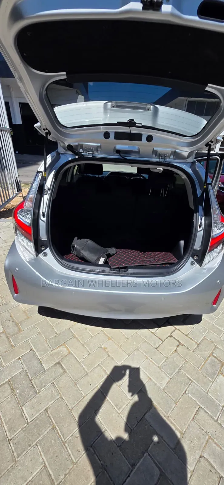 Toyota Aqua 2019 Silver