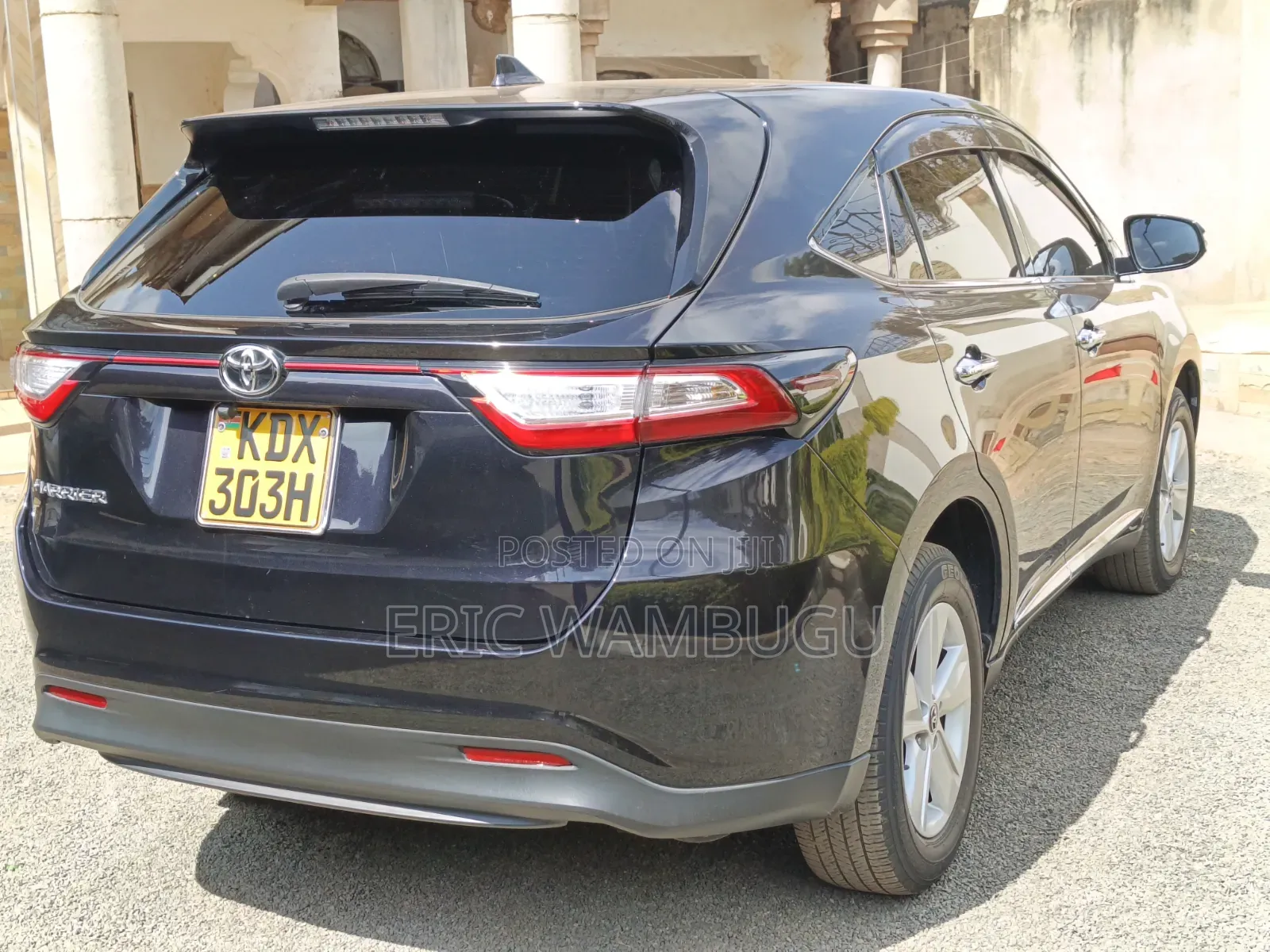 Toyota Harrier 2.0 2019 Black