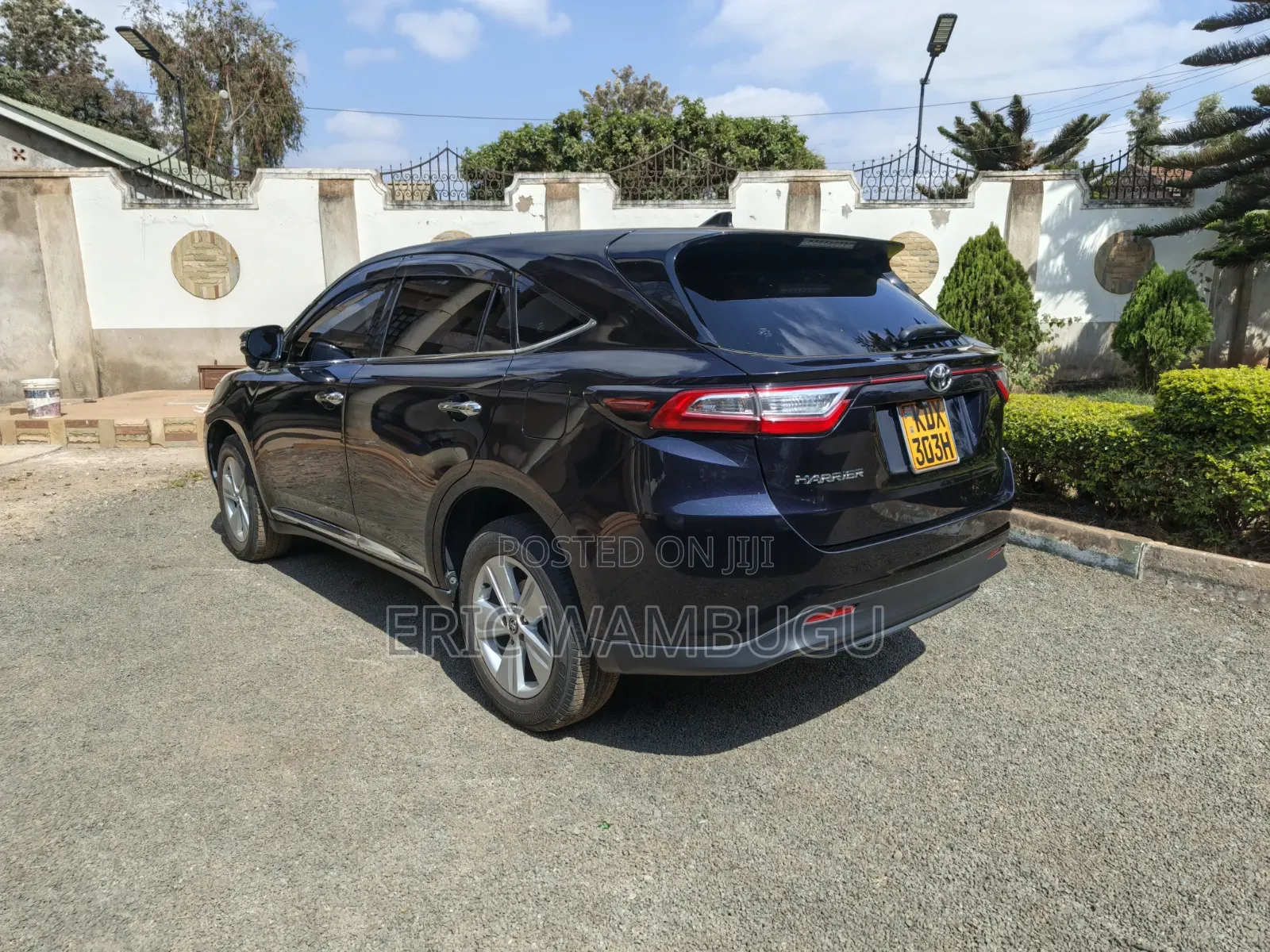 Toyota Harrier 2.0 2019 Black