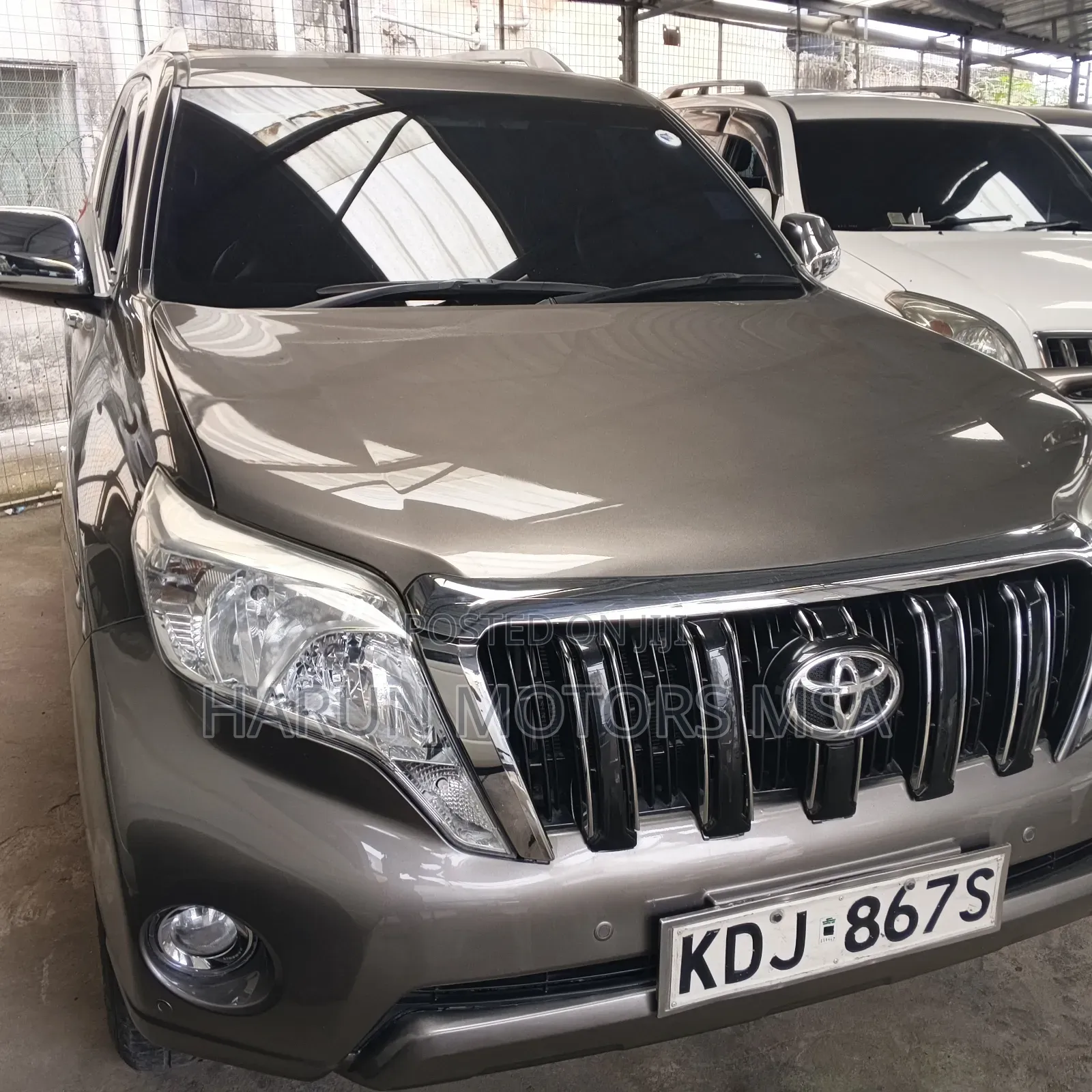 Toyota Land Cruiser Prado 2016 Gold