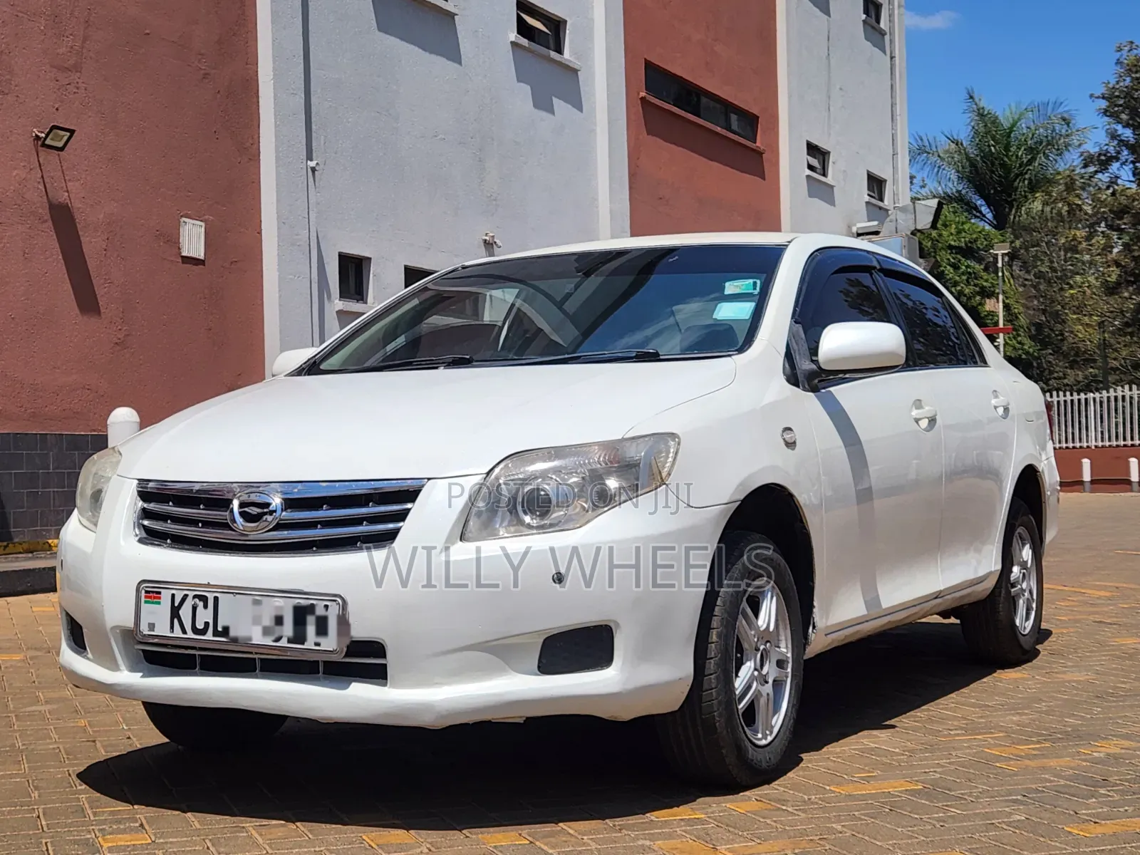 Toyota Axio 2010 White