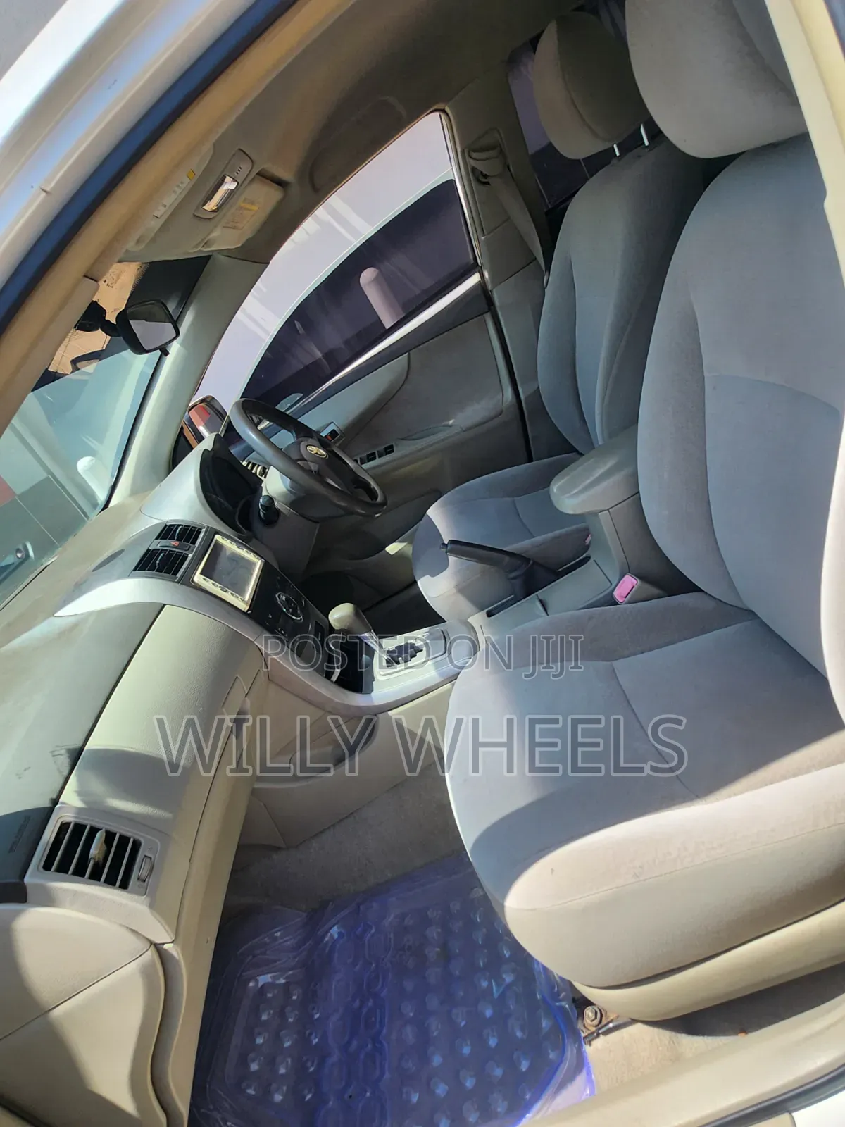 Toyota Axio 2010 White