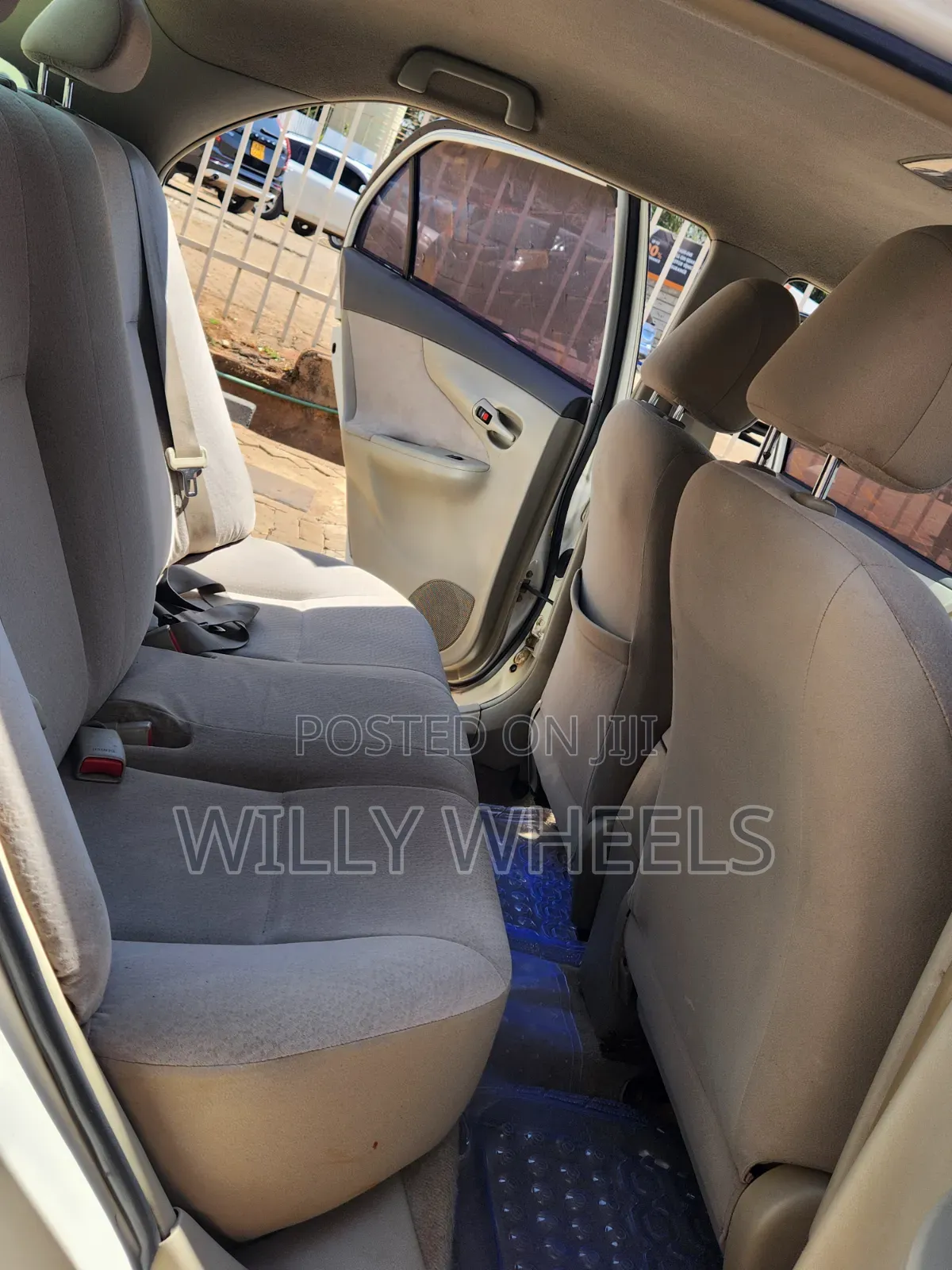 Toyota Axio 2010 White