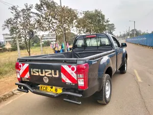 Isuzu D-MAX 2018 Green