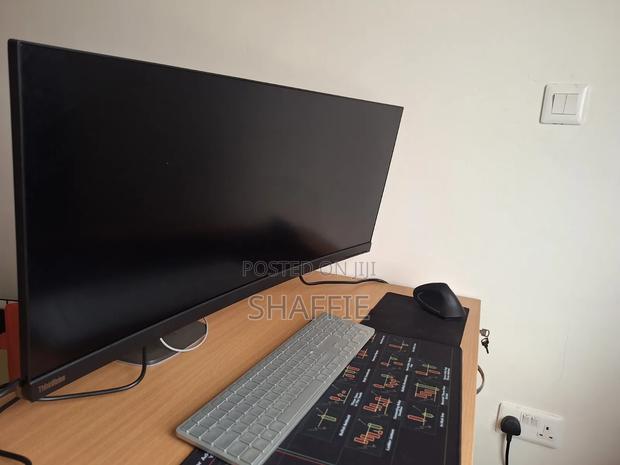 Lenovo Monitor - thumbnail 2