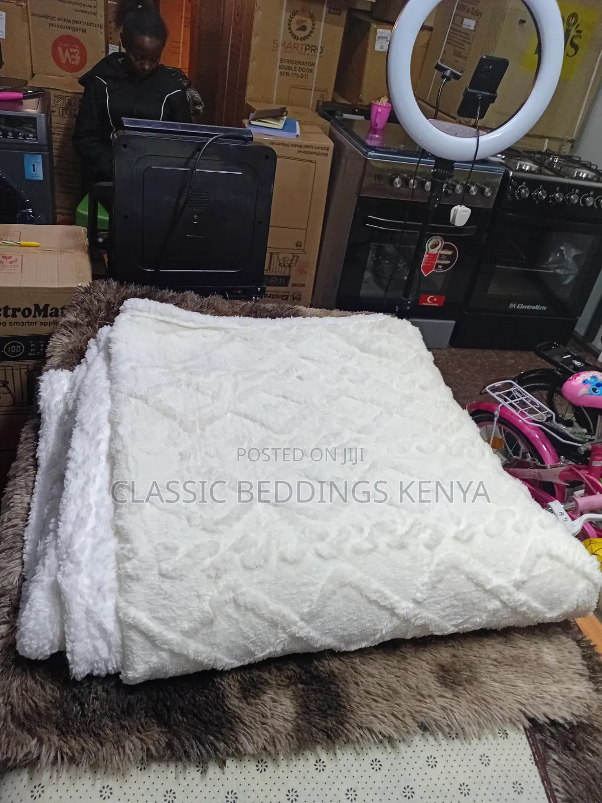 Sharper Cossy Blanket