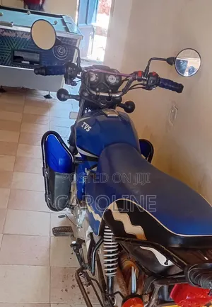 TVS HLX 125 2025 Blue