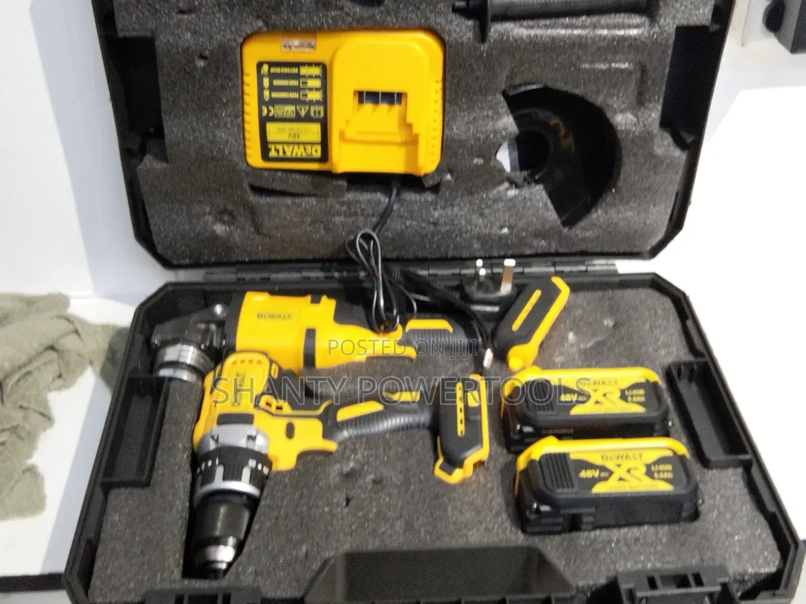 Cordless Dewalt Grinder and Drill Combo Set
