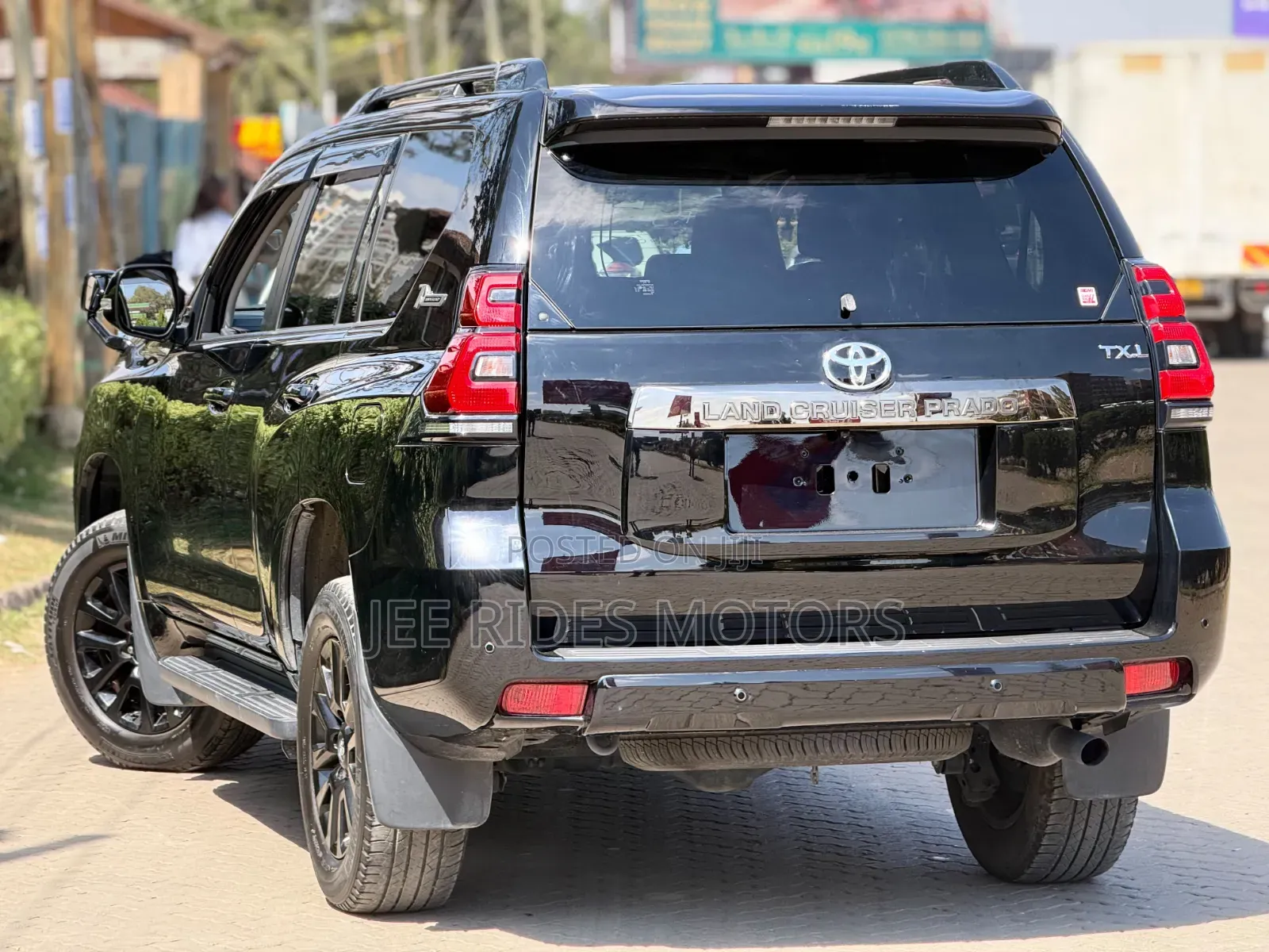 Toyota Land Cruiser Prado 2022 Black