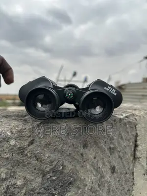 Waterproof and High Quality Binoculars Lense 10x50. 96m/1000m