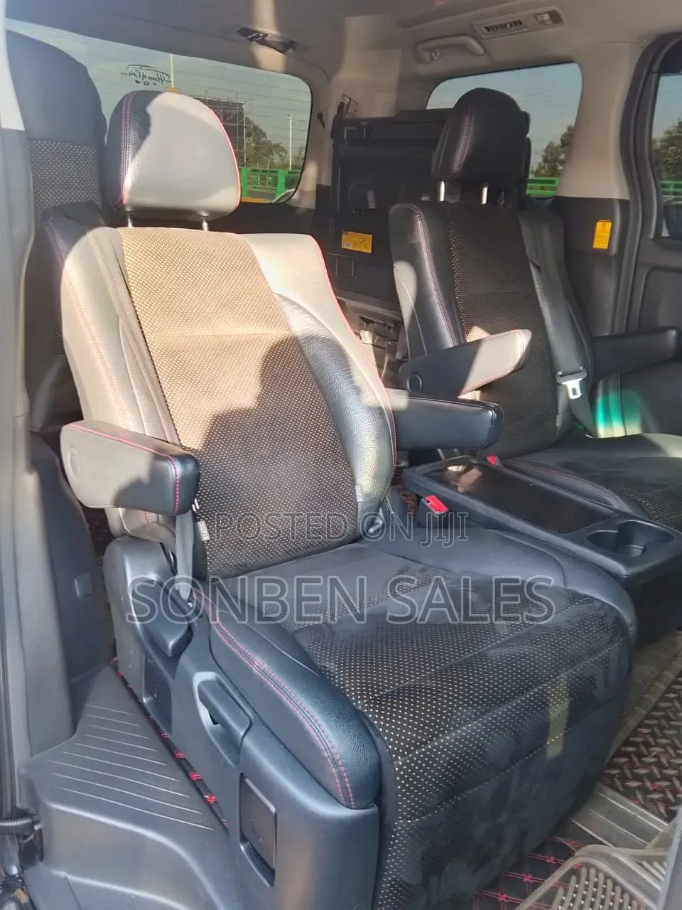 Toyota Vellfire 2014 Black