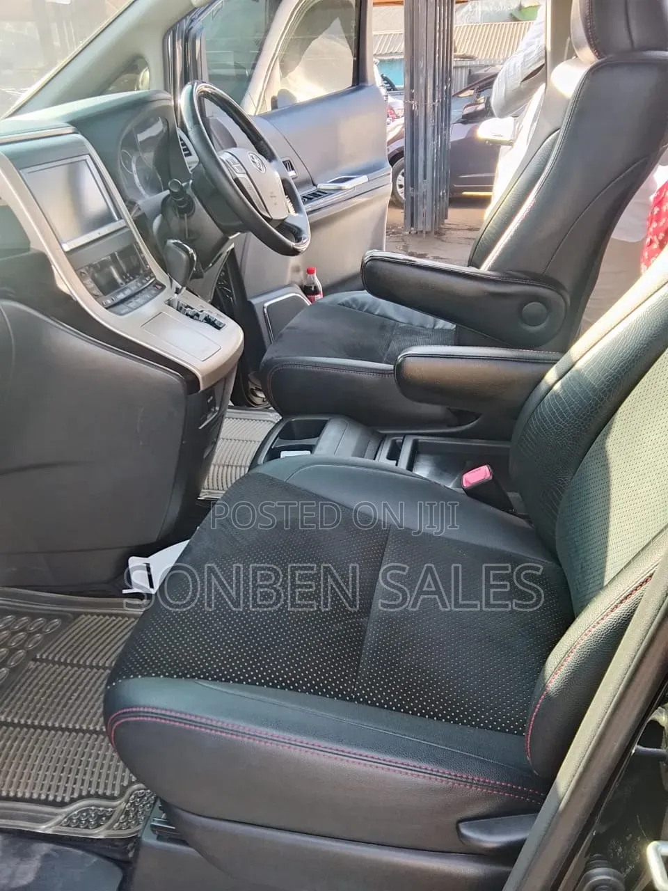 Toyota Vellfire 2014 Black
