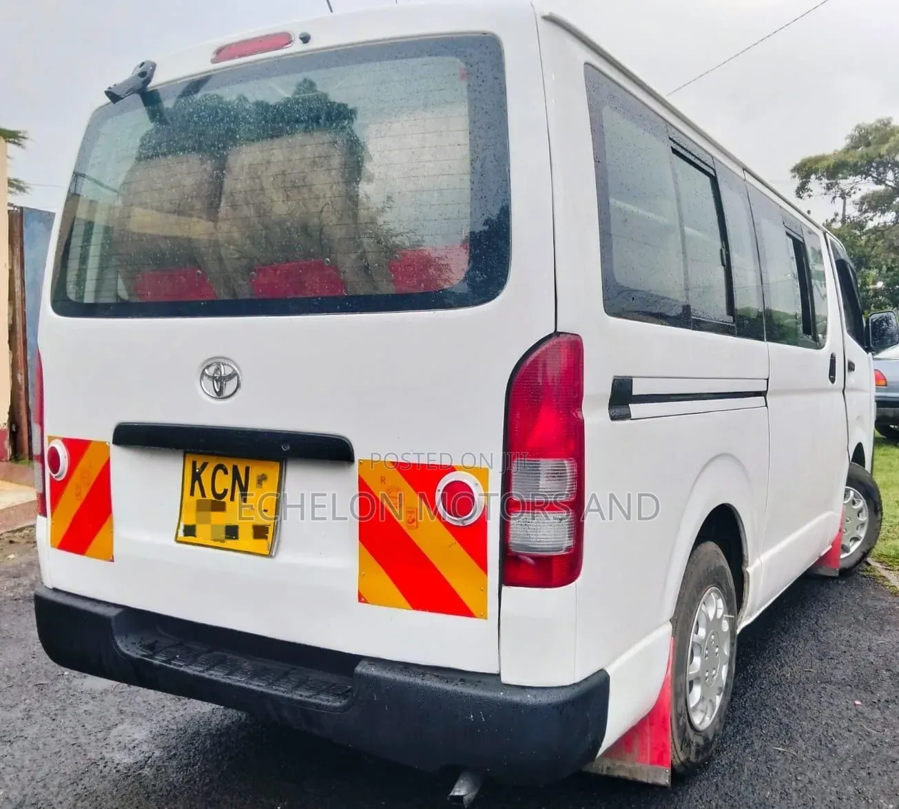 Toyota HiAce 2009 White