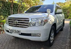 Toyota Land Cruiser 2008 White