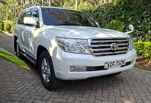 Toyota Land Cruiser 2008 White