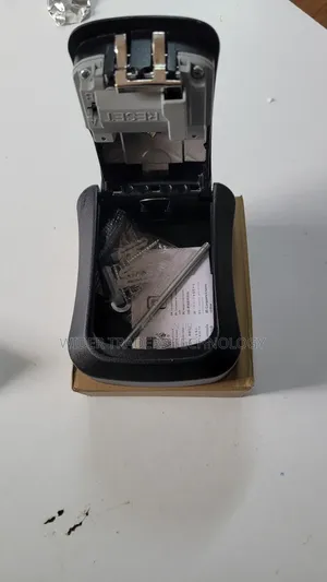 Wall-Mounted 4-Digit Combination Key Safe Box
