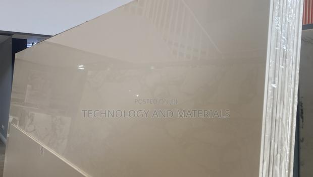 Pure White Sintered Stone - main view
