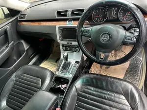 Volkswagen Passat 1.4 TDI BlueMotion Sedan 2012 White