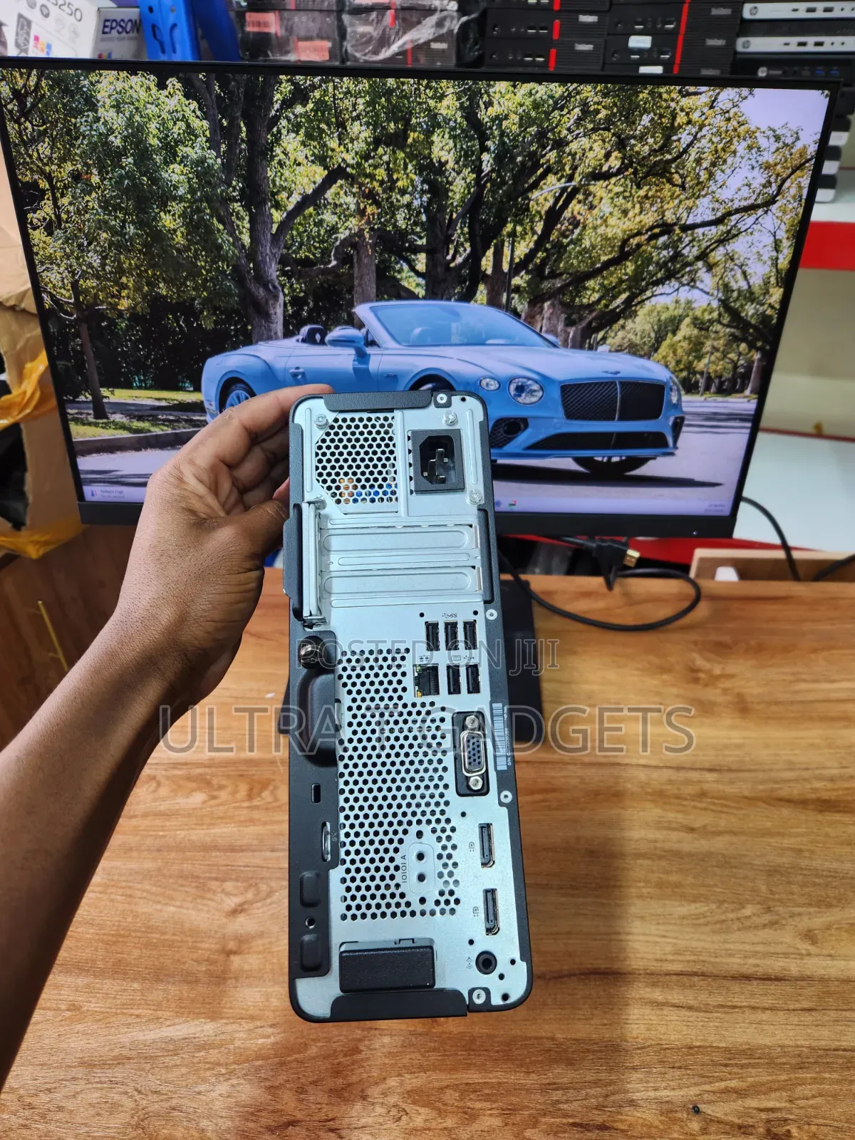 Desktop Computer HP 400 G7 8GB AMD Ryzen 5 SSD 256GB
