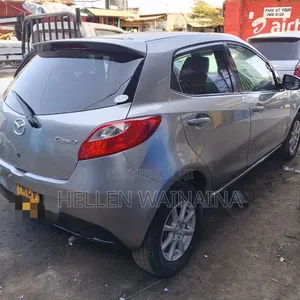 Mazda Demio 2012 Silver
