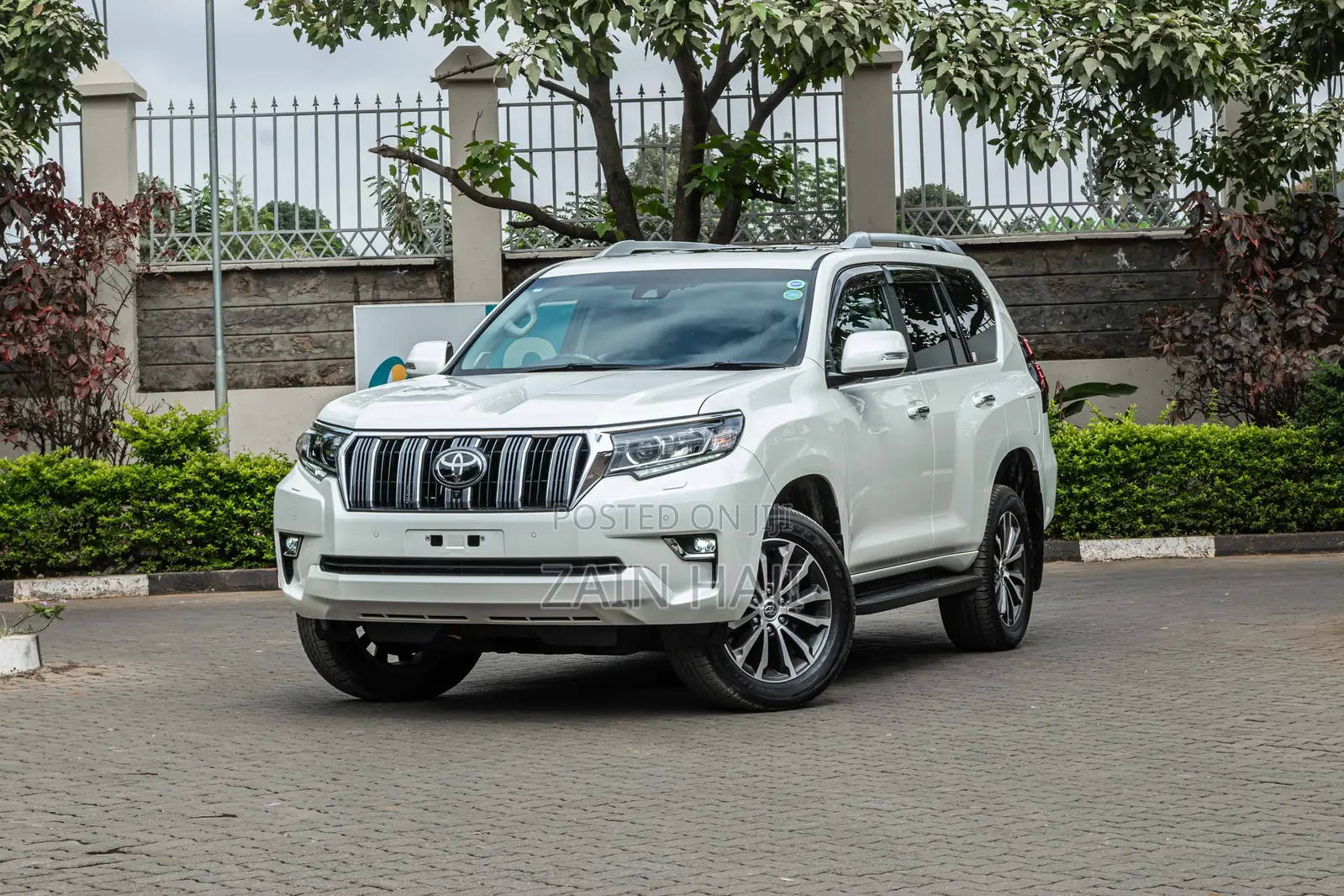 Toyota Land Cruiser Prado 2.8 2019 White