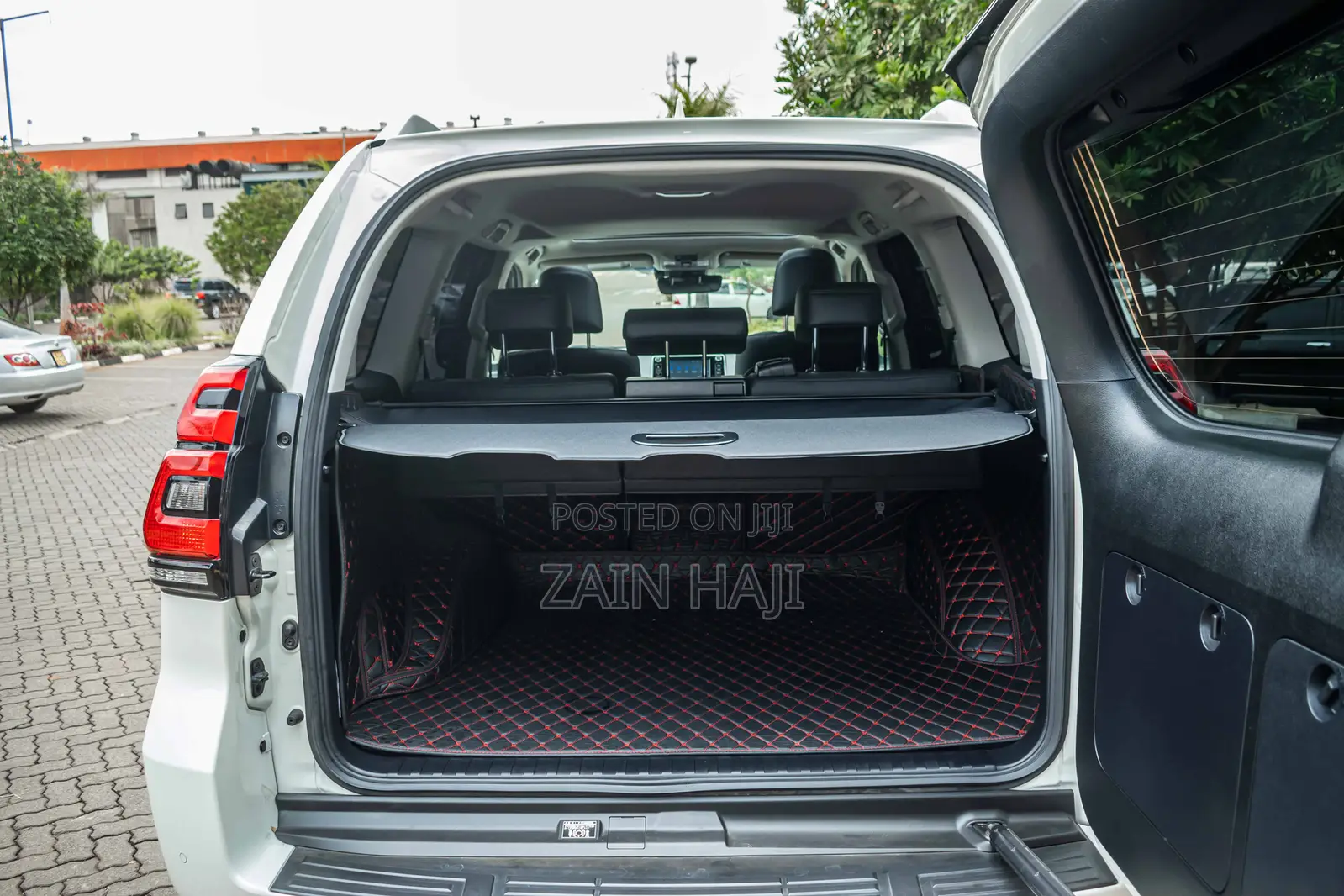 Toyota Land Cruiser Prado 2.8 2019 White